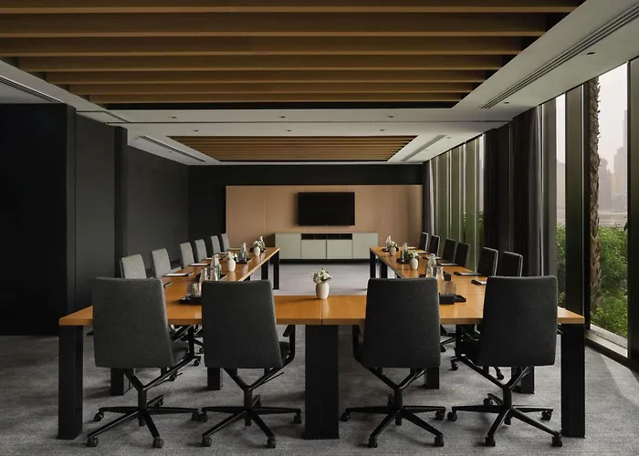 Delano Dubai At BluewatersResort Hotel